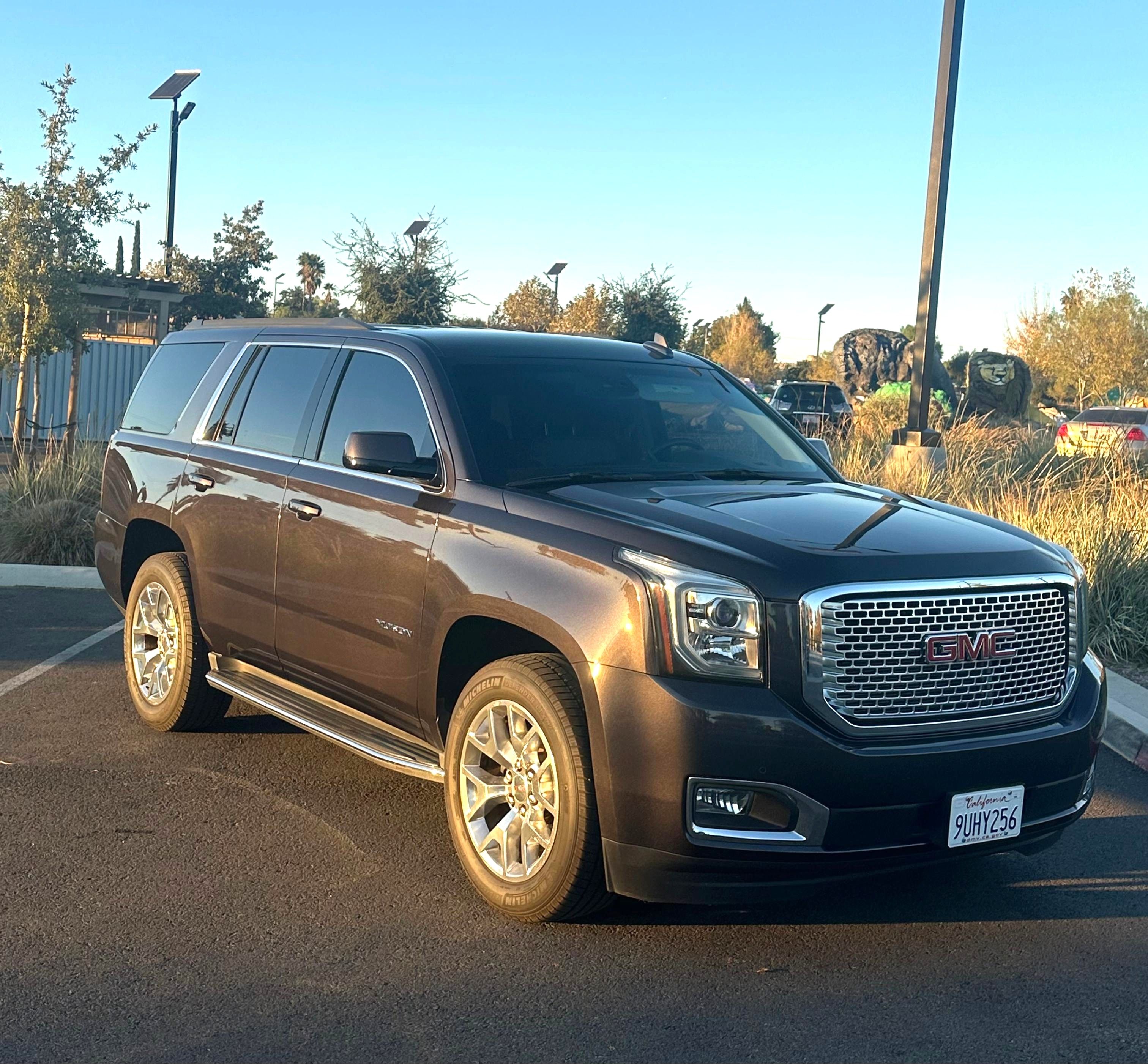 Used 2015 GMC Yukon SLE w/ Convenience Package RWD image 18