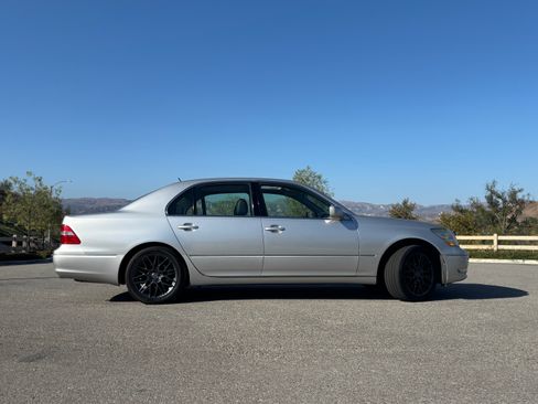 Used 2004 Lexus LS 430 image 5