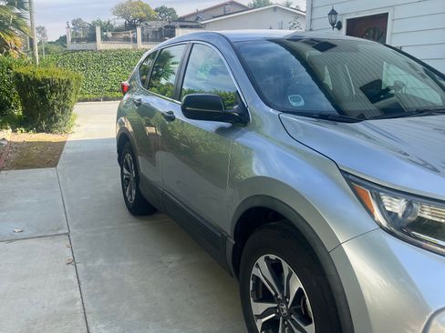 Used 2019 Honda CR-V LX image 4