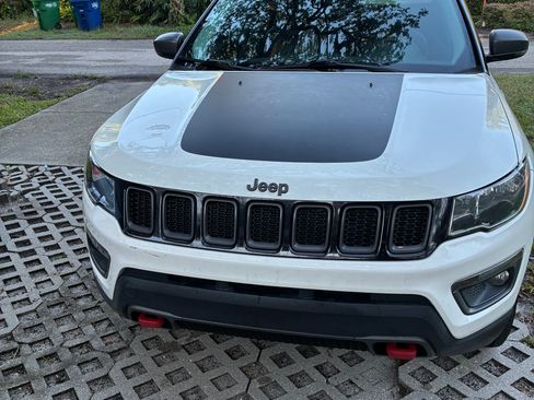 Used 2017 Jeep Compass Trailhawk AWD/4WD image 6