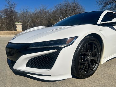 Used 2017 Acura NSX image 8