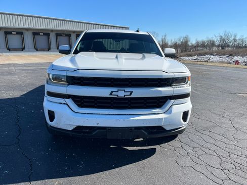 Used 2017 Chevrolet Silverado 1500 LT w/ All Star Edition AWD/4WD image 2