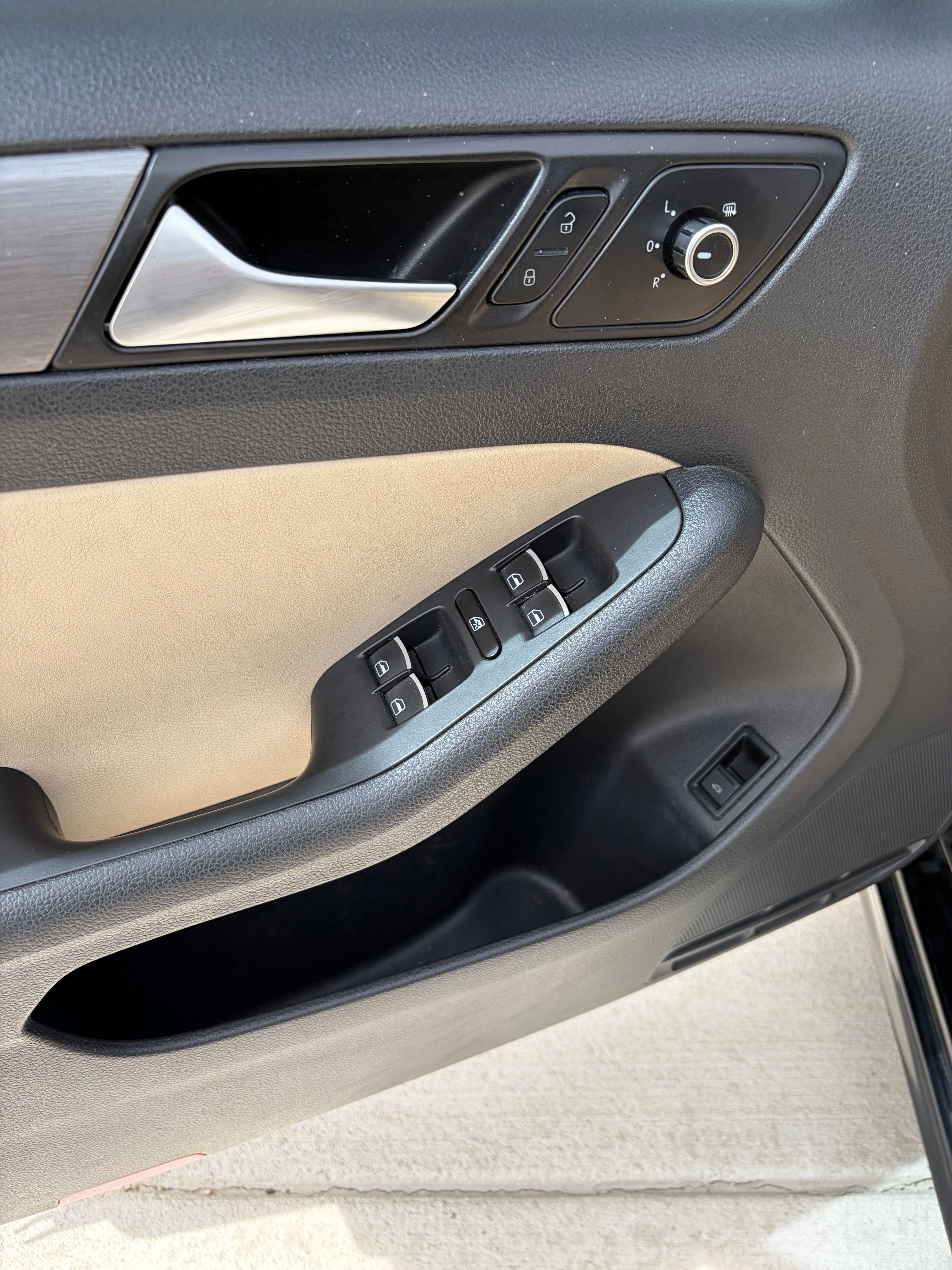 Used 2013 Volkswagen Jetta TDI FWD image 10