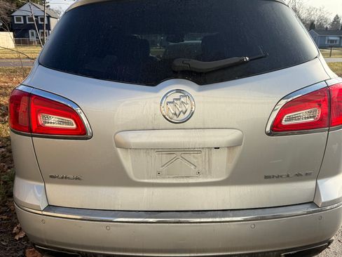 Used 2017 Buick Enclave Leather image 5