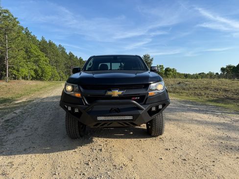 Used 2016 Chevrolet Colorado Z71 AWD/4WD image 5