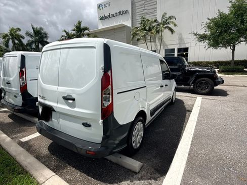 Used 2017 Ford Transit Connect XL image 9