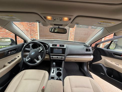 Used 2015 Subaru Outback 3.6R Limited AWD/4WD image 10