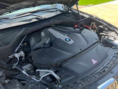Used 2016 BMW X5 xDrive50i AWD/4WD image 18