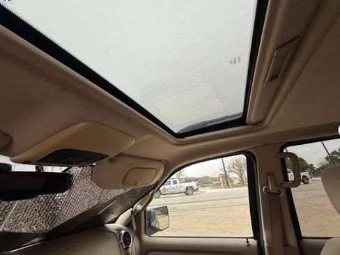 Used 2008 Ford Explorer Sport Trac Limited image 8