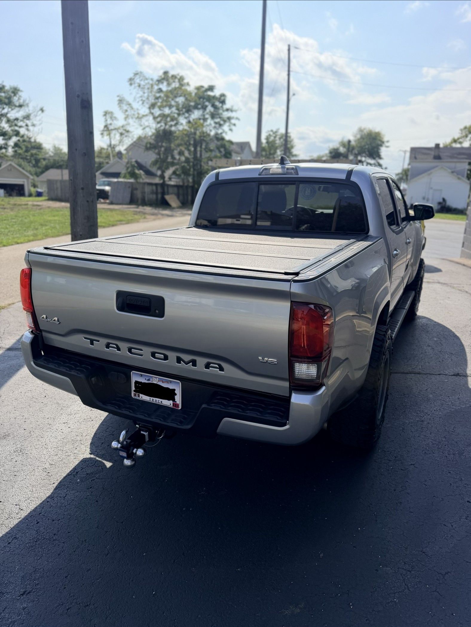 Used 2023 Toyota Tacoma SR AWD/4WD image 8