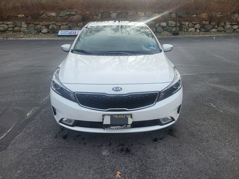 Used 2018 Kia Forte EX w/ EX Premium Tech Package image 6
