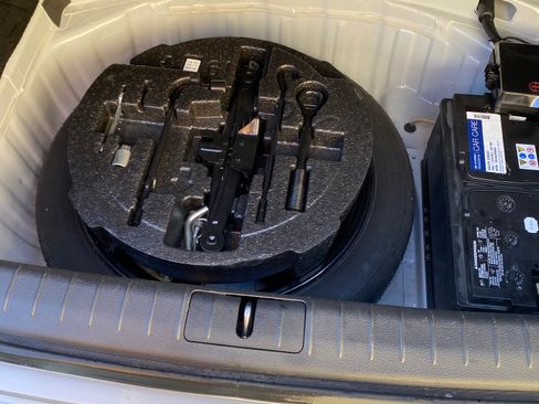 Used 2015 Hyundai Genesis 5.0 image 9