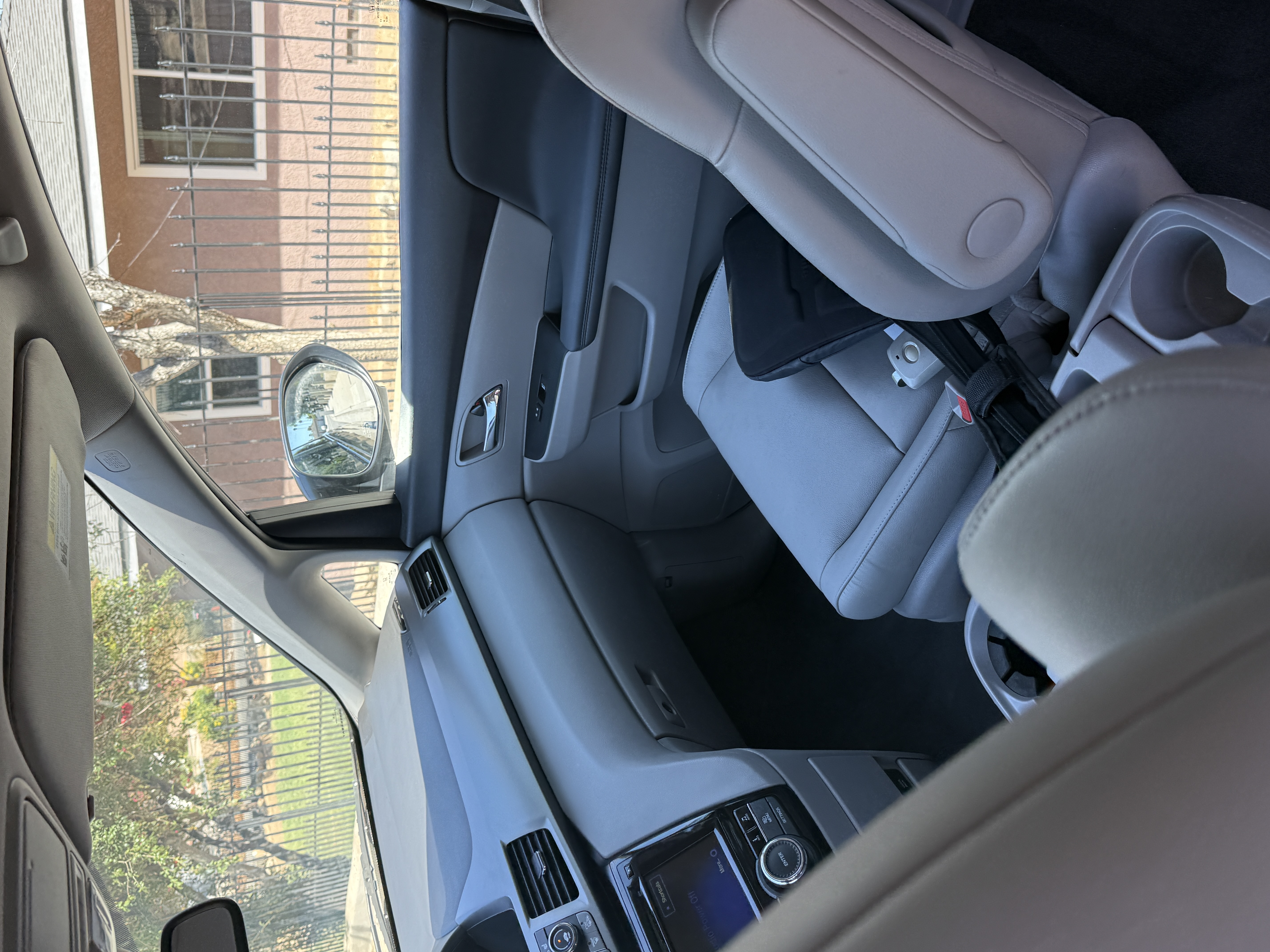 Used 2016 Honda Odyssey EX-L image 8