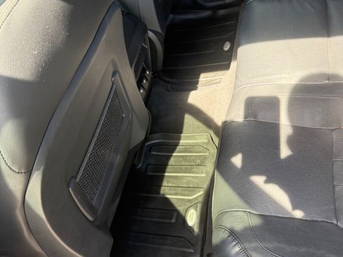 Used 2015 Land Rover Discovery Sport HSE image 20