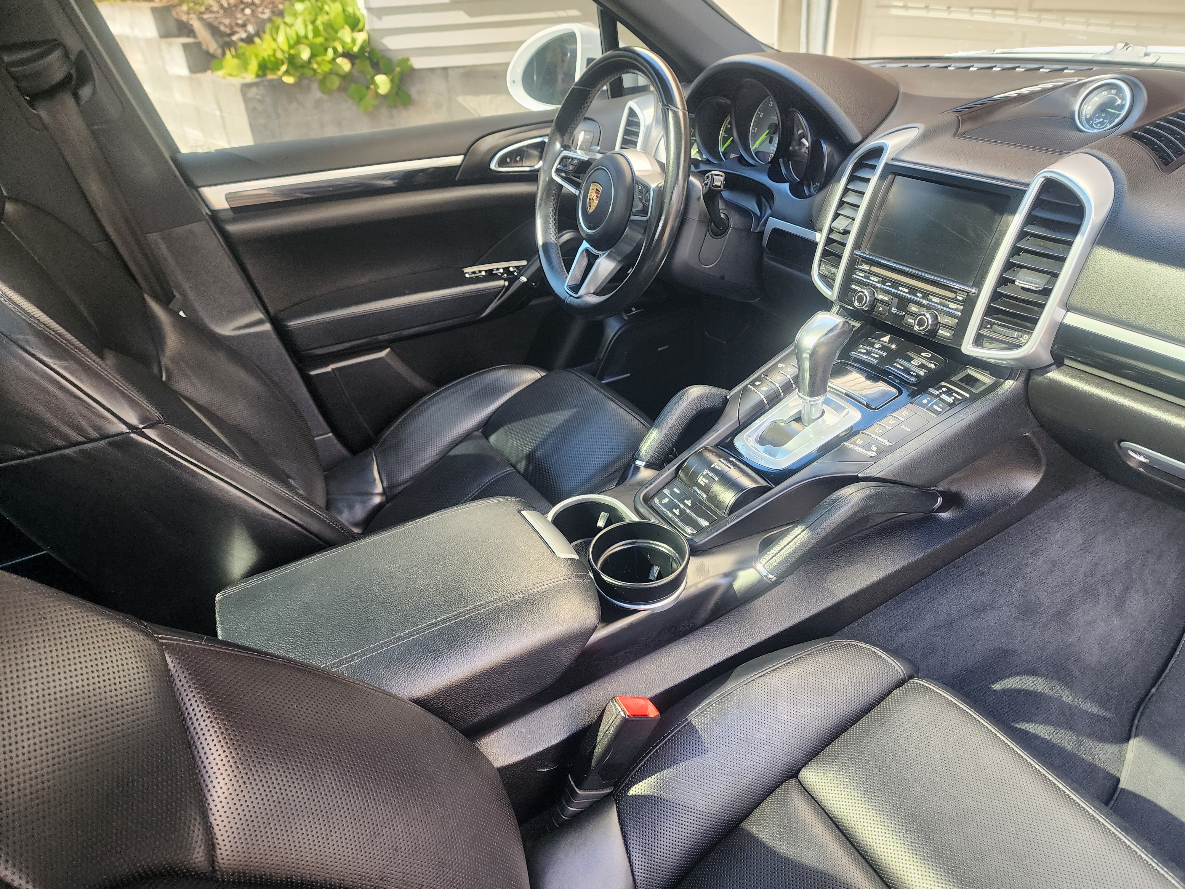 Used 2016 Porsche Cayenne S AWD/4WD image 9