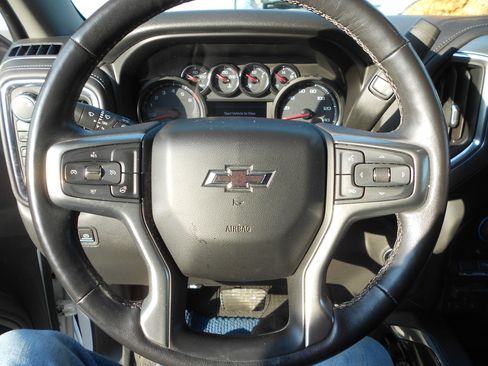 Used 2019 Chevrolet Silverado 1500 RST image 23