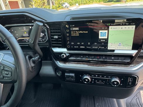 Used 2024 GMC Sierra 1500 Elevation image 20