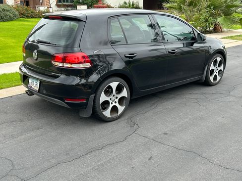 Used 2013 Volkswagen Golf 4-Door image 5