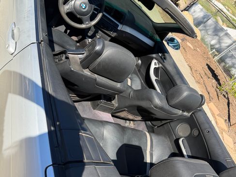 Used 2006 BMW M3 Convertible 2D image 21