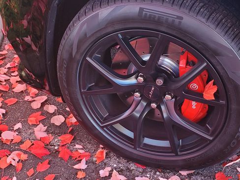 Used 2020 Jeep Grand Cherokee SRT image 4