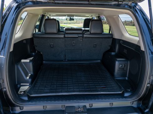 Used 2015 Toyota 4Runner Limited image 27