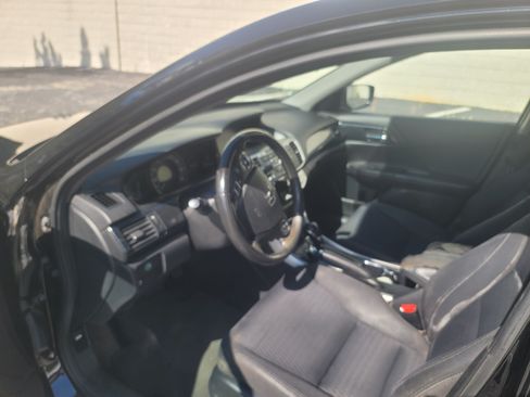 Used 2014 Honda Accord Sport image 17