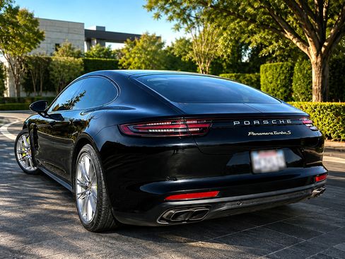 Used 2019 Porsche Panamera Turbo S AWD/4WD image 2
