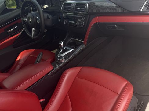 Used 2016 BMW M4 Coupe RWD image 11