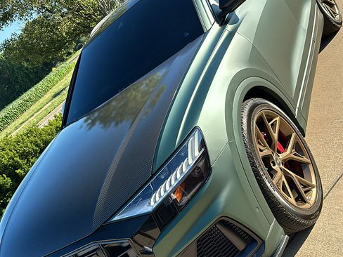 Used 2023 Audi SQ8 Prestige w/ Prestige Package image 4