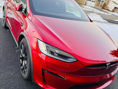 Used 2023 Tesla Model X image 5