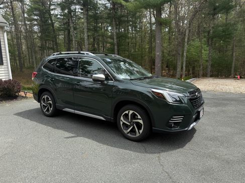 Used 2024 Subaru Forester Touring AWD/4WD image 4