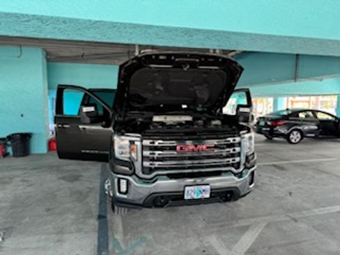 Used 2020 GMC Sierra 3500 SLE w/ SLE Convenience Package image 2