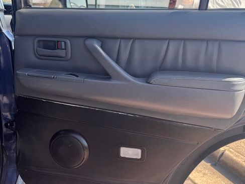 Used 1997 Toyota Land Cruiser image 21