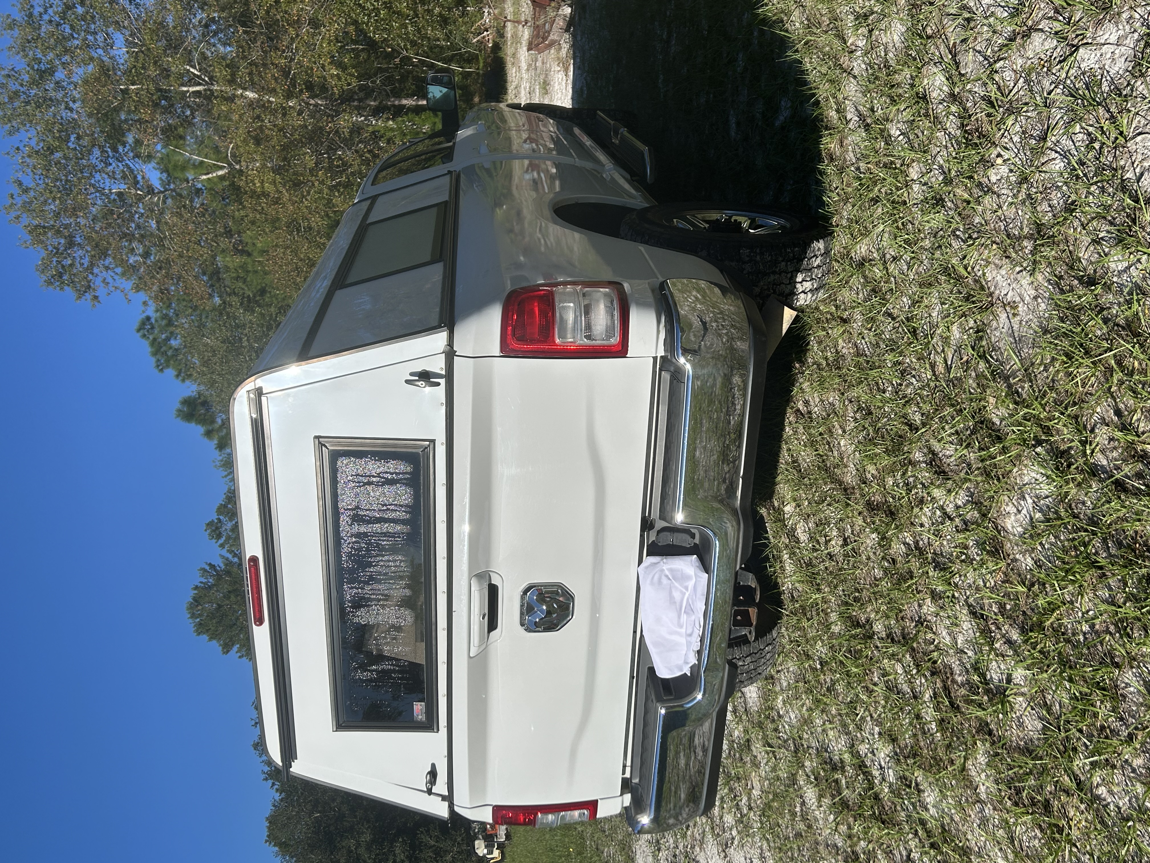 Used 2020 RAM 2500 Big Horn AWD/4WD image 2