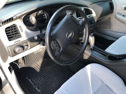 Used 2006 Chevrolet Monte Carlo LT w/ Preferred Equipment Group image 12