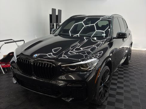 Used 2022 BMW X5 M50i w/ Premium Package AWD/4WD image 4