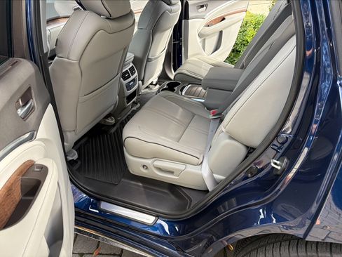 Used 2019 Acura MDX SH-AWD w/ Advance Package image 8