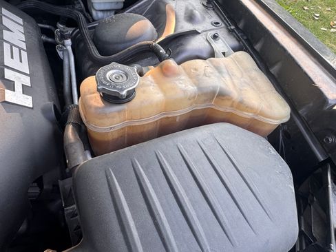 Used 2013 Dodge Challenger R/T Plus RWD image 9