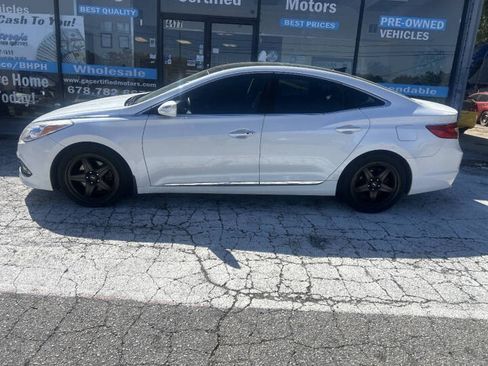 Used 2016 Hyundai Azera Limited image 1