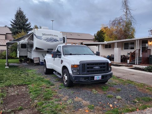 Used 2008 Ford F350 XL image 4