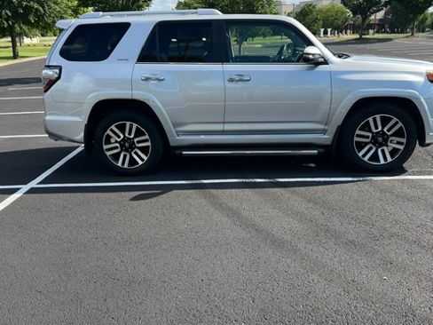 Used 2016 Toyota 4Runner Limited RWD image 1