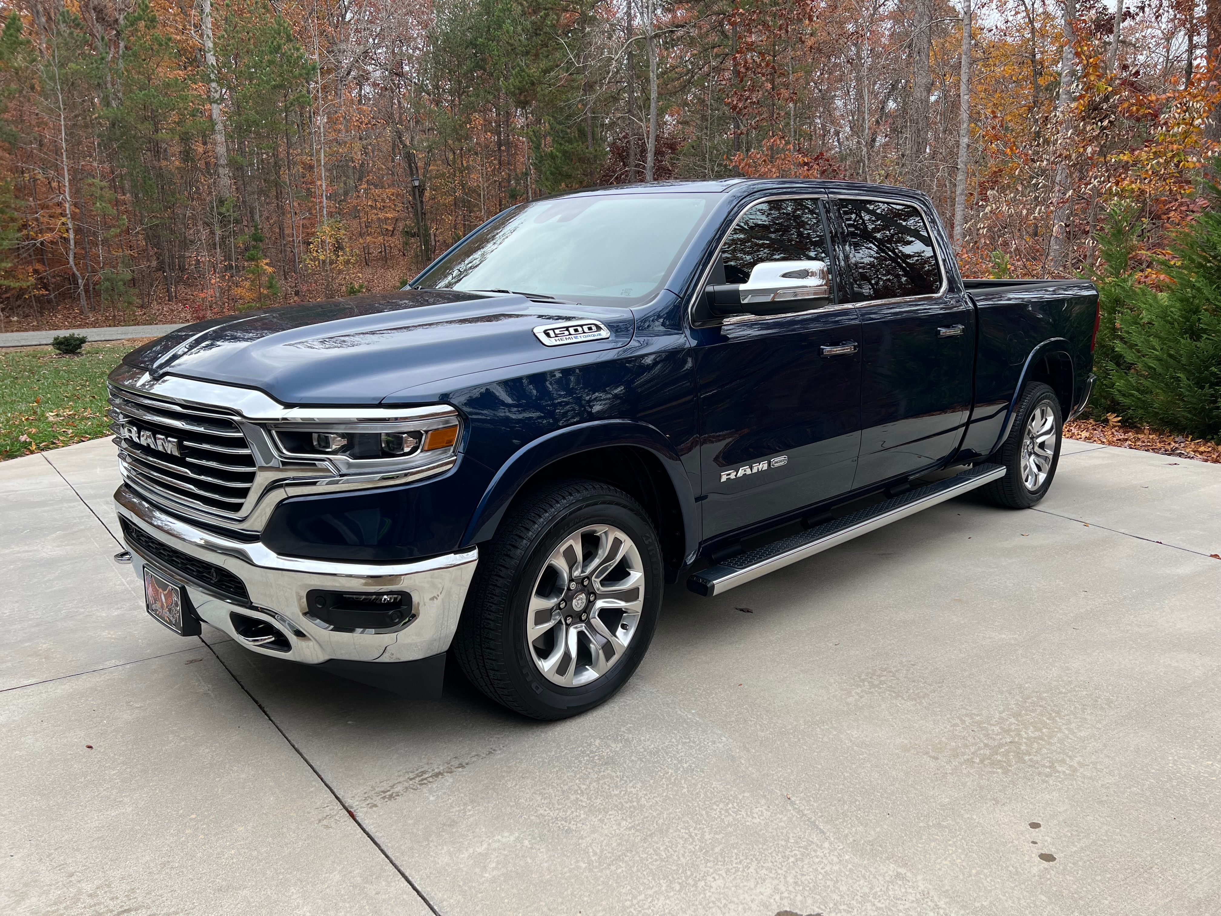 Used 2022 RAM 1500 Longhorn AWD/4WD image 1