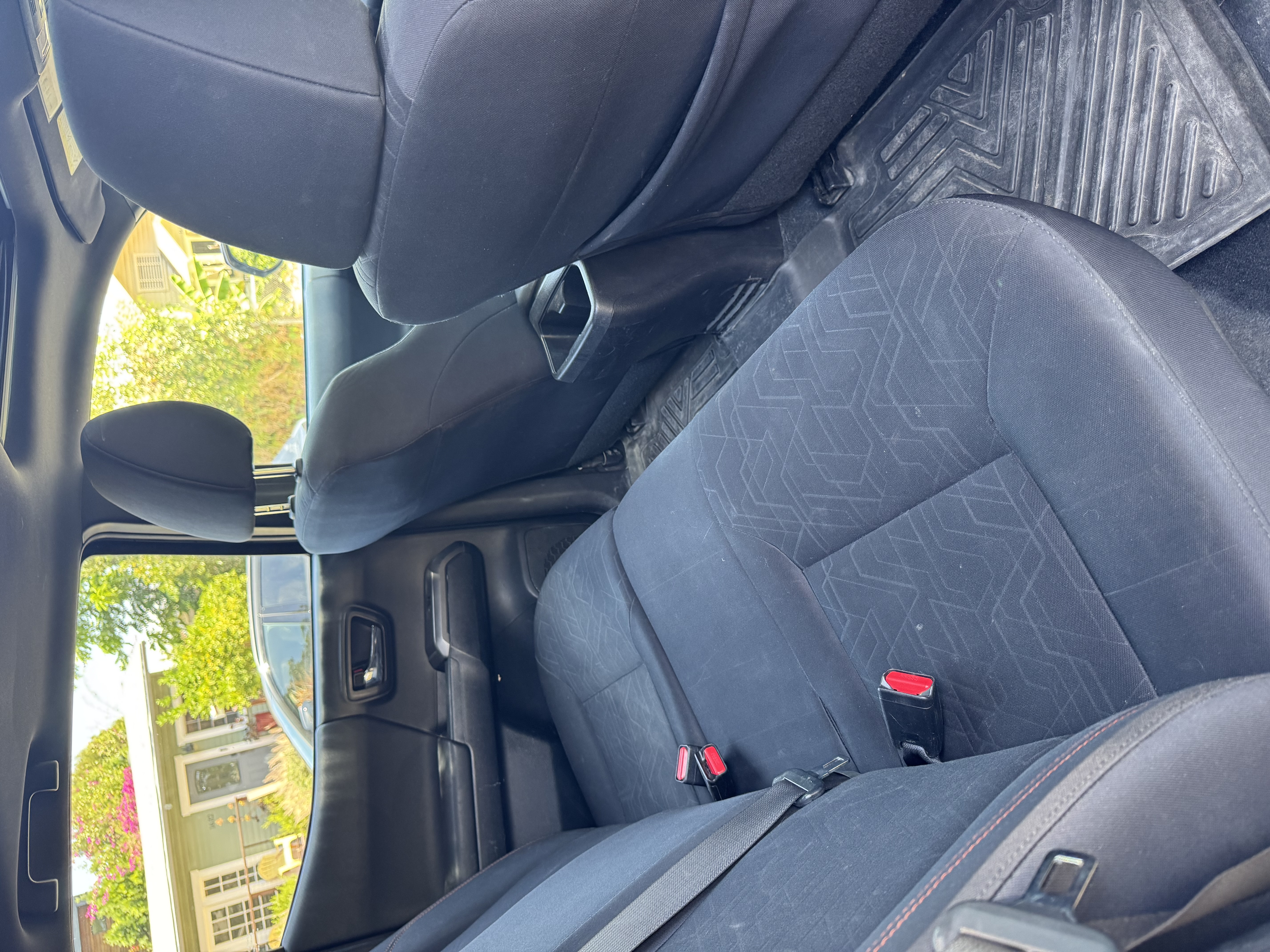 Used 2016 Toyota Tacoma TRD Sport w/ Premium & Technology Package AWD/4WD image 4