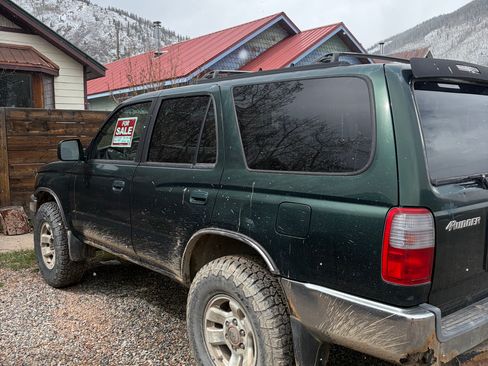 Used 1999 Toyota 4Runner SR5 AWD/4WD image 2