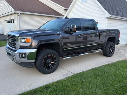 Used 2016 GMC Sierra 2500 SLT w/ Duramax Plus Package