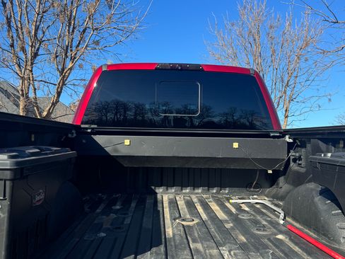 Used 2018 Ford F250 Platinum w/ Platinum Ultimate Package image 16