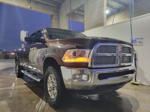 Used 2015 RAM 2500 Laramie image 10