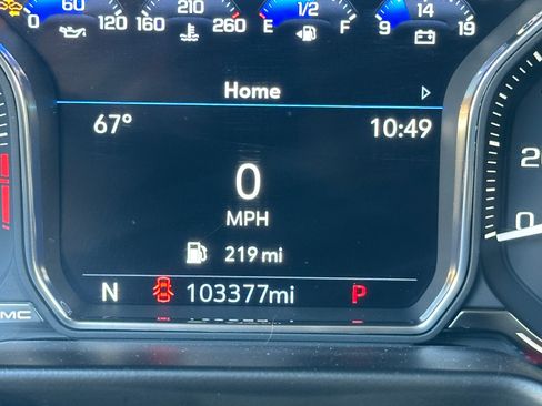 Used 2021 GMC Yukon XL SLT w/ SLT Premium Package image 10