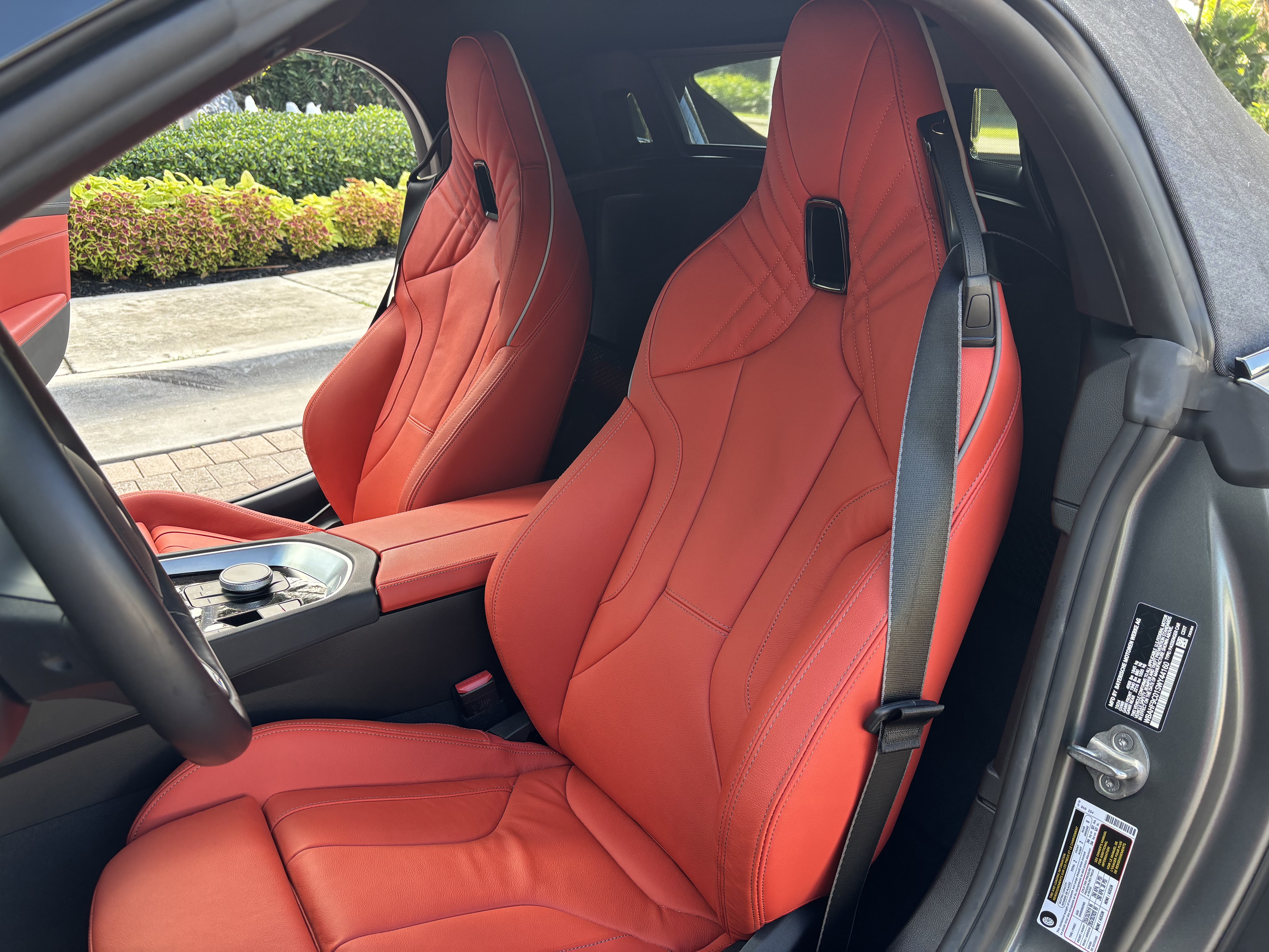 Used 2025 BMW Z4 M40i w/ Edition RWD image 17