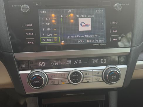 Used 2016 Subaru Outback 2.5i Limited image 10